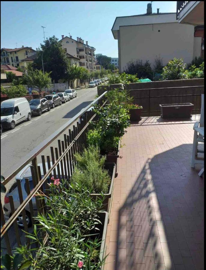 Sesto Calende Centro Apartment Exterior photo